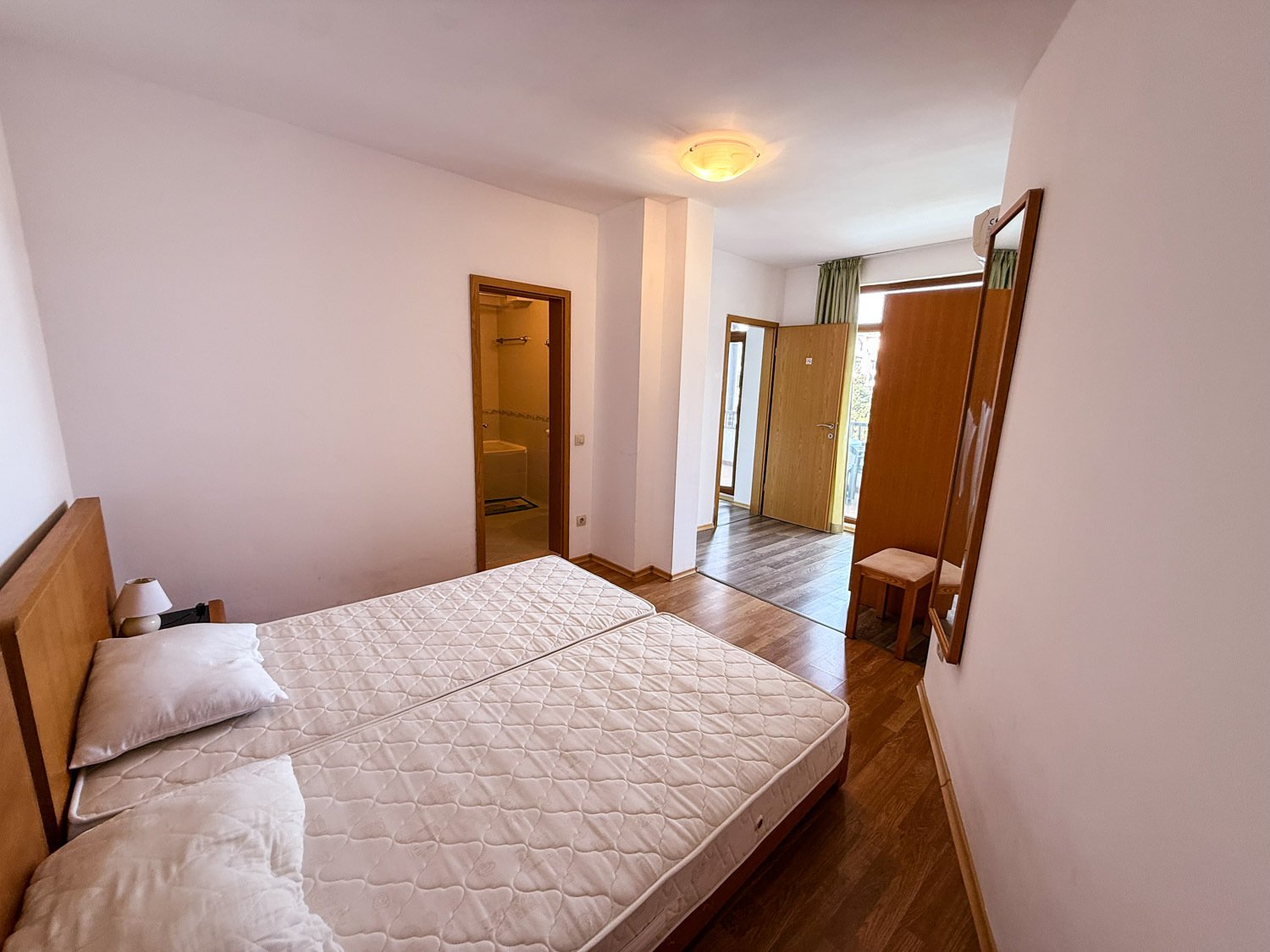 Trzypokojowy apartament z widokiem na morze i basen w kompleksie The Vineyards Resort, Aheloy, Bułgaria