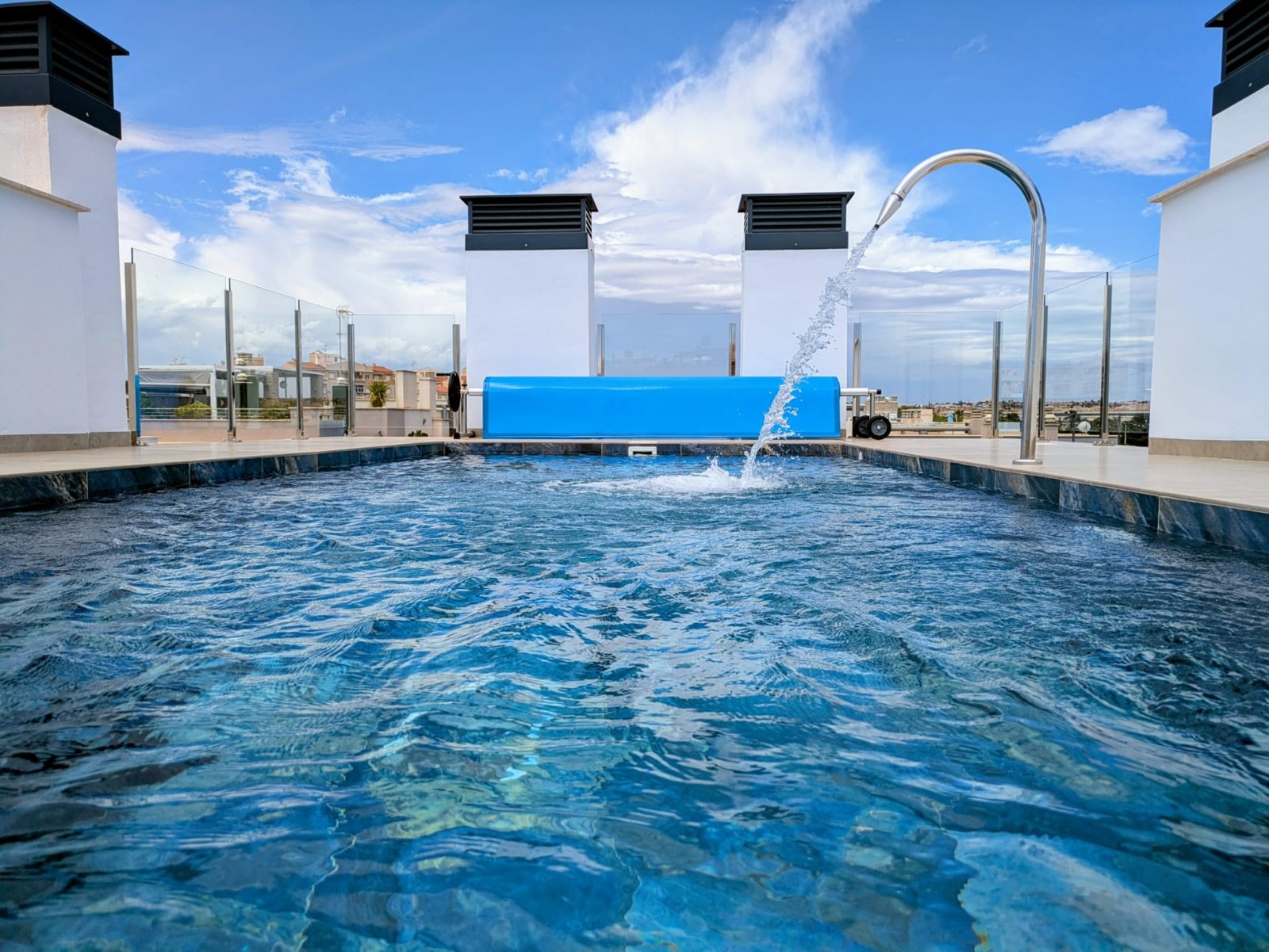 Ekskluzywne apartamenty i mieszkania na parterze, 600 m od plaży, Torrevieja