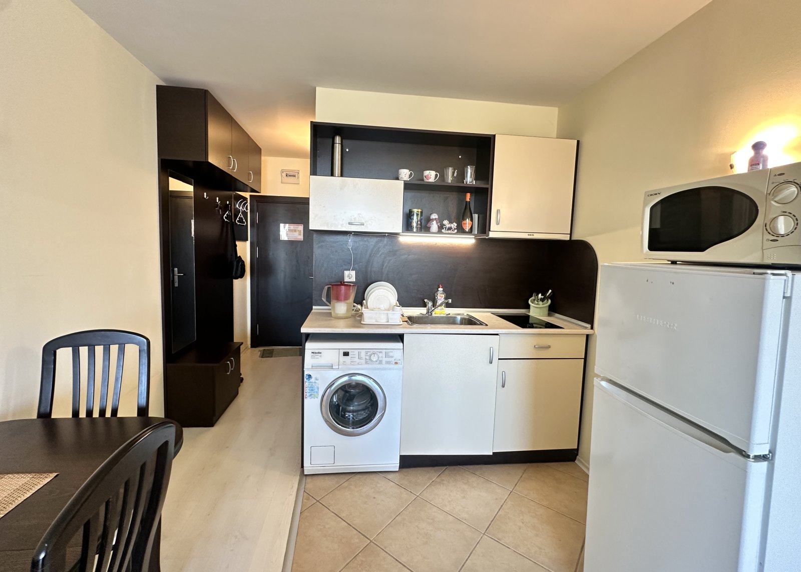 Studio z widokiem na basen w kompleksie Sunset Beach 4 w Słonecznym Brzegu, Bułgaria