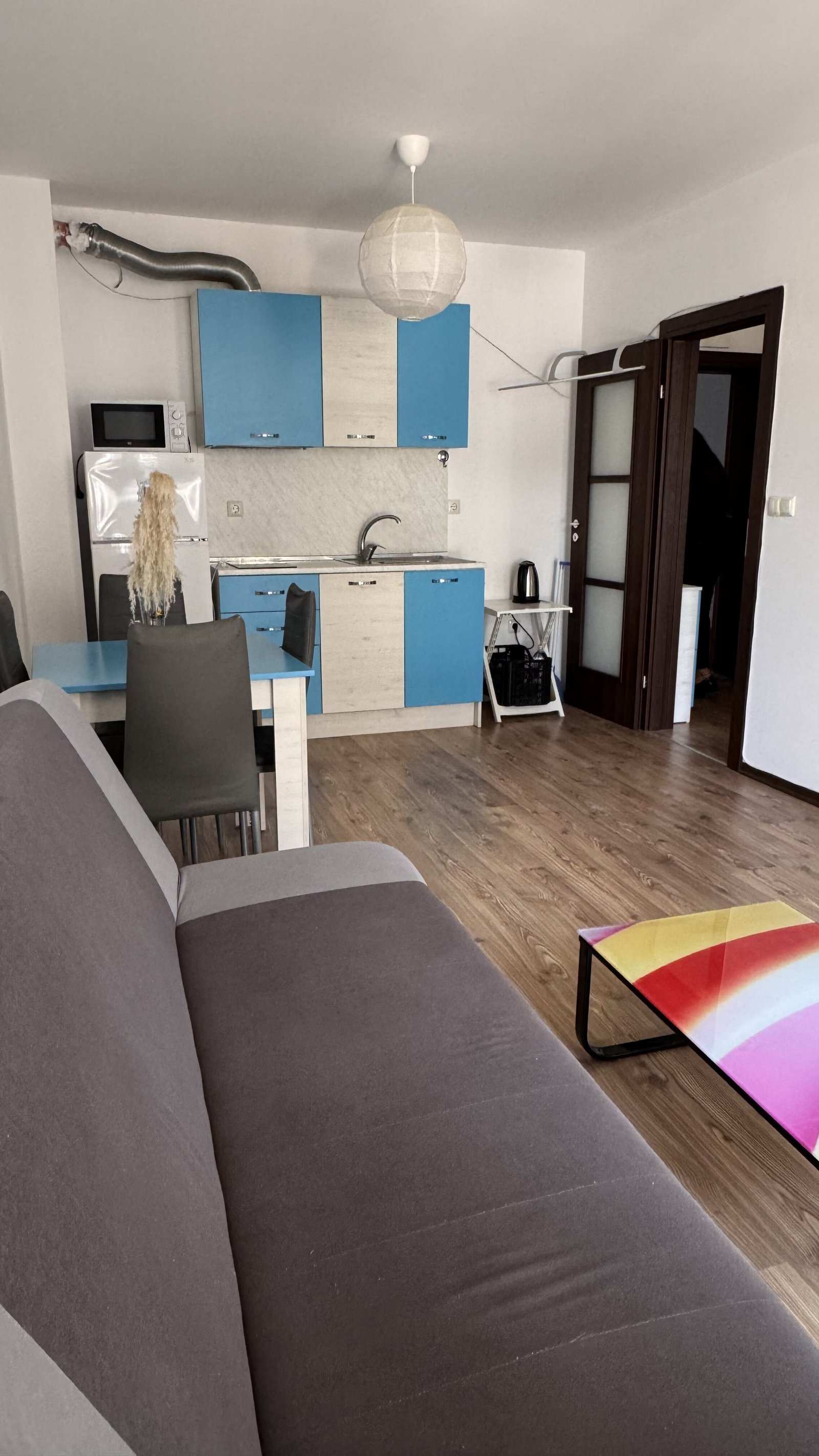 Mebleowe mieszkanie dwupokojowe o powierzchni 55 m² w kompleksie Marski Bryag, Sveti Vlas
