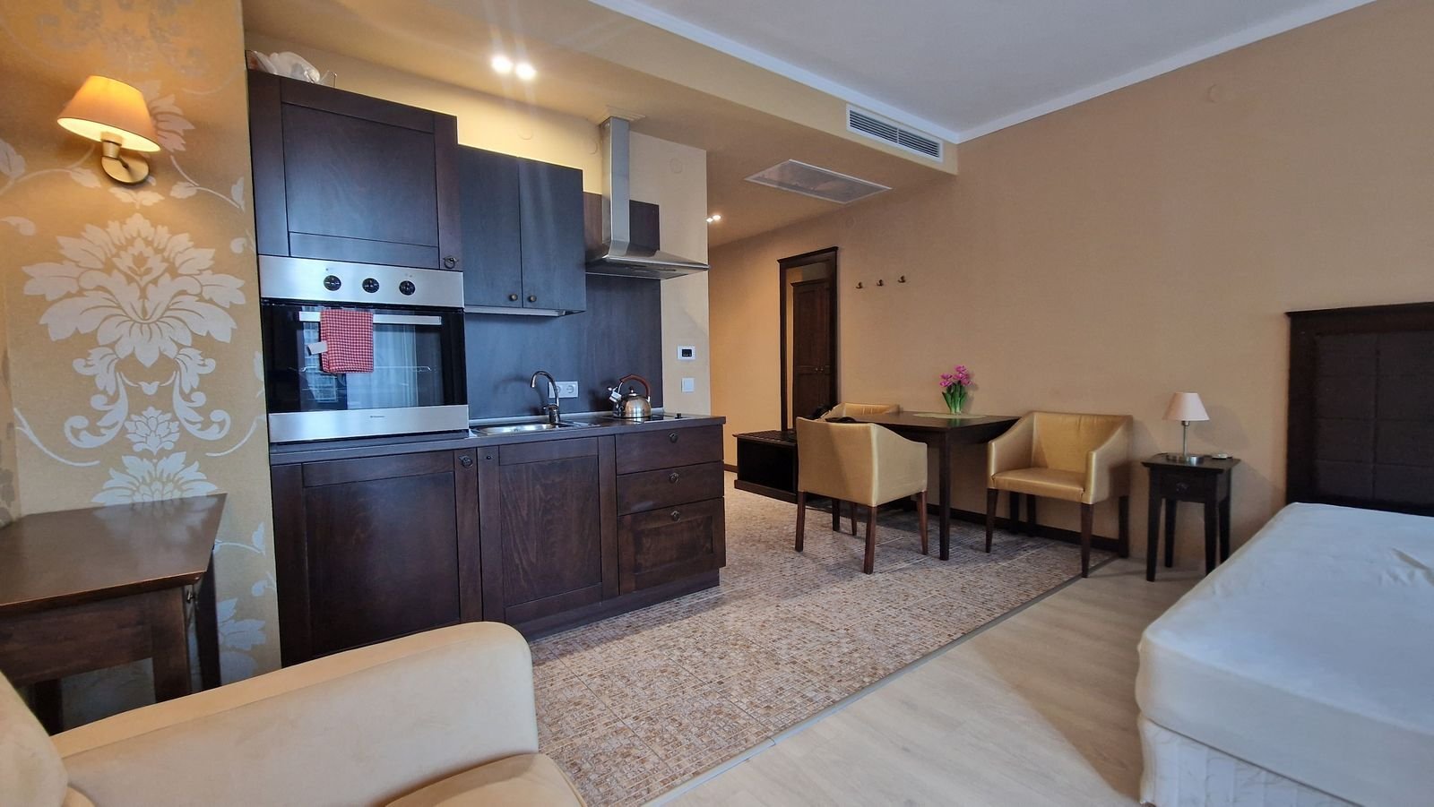 Studio im Barceló Royal Beach mit Poolblick in Sonnenstrand, Bulgarien
Stúdio w Barceló Royal Beach z widokiem na basen w Słonecznym Brzegu, Bułgaria