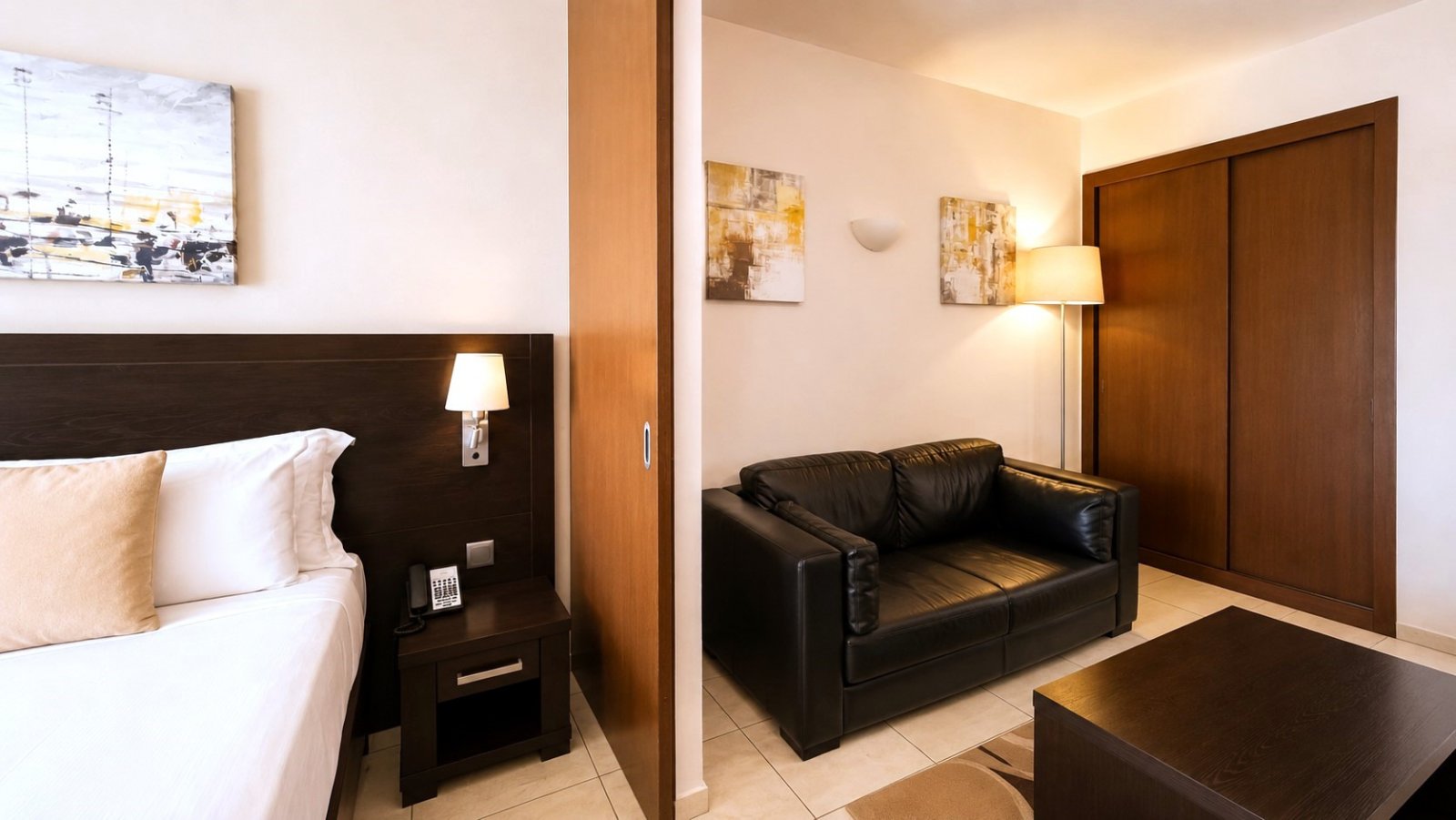 Elegancki apartament w nadmorskim kurorcie z basenem i widokiem na ocean. Gwarancja powrotu. Republika Zielonego Przylądka.