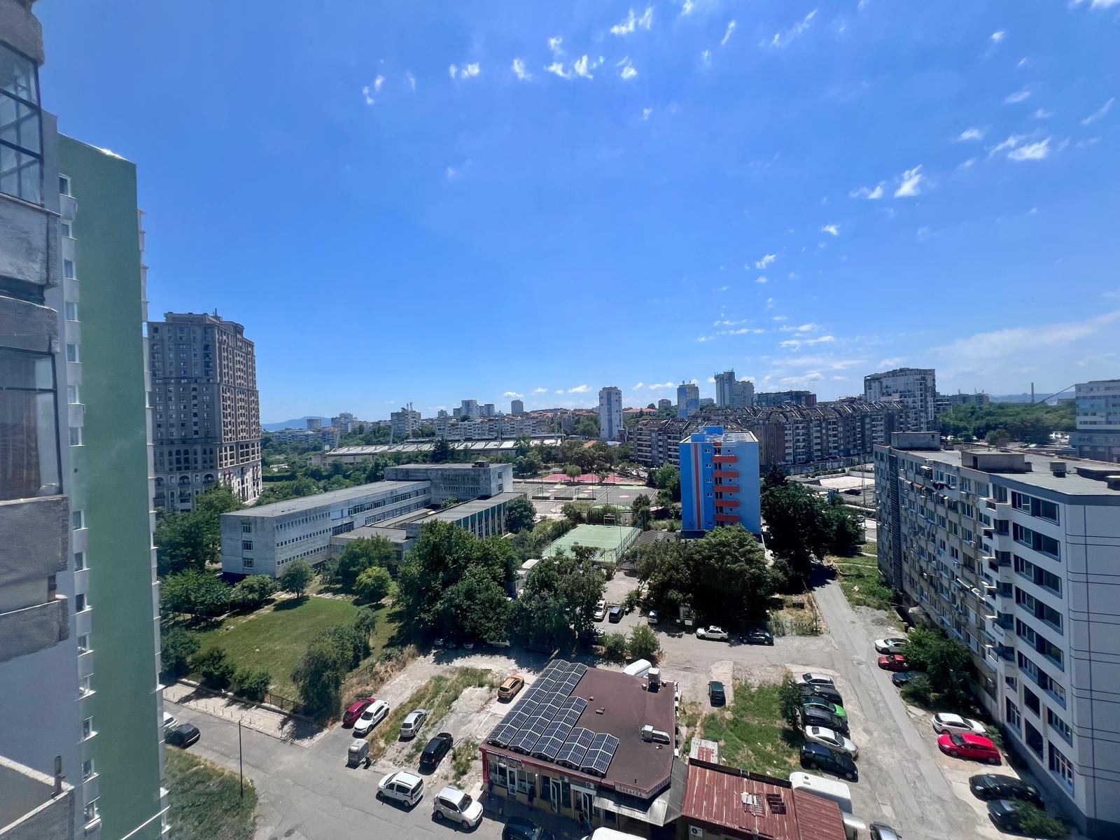 2-pokojowe mieszkanie z oddzielną kuchnią w dzielnicy Zornitsa, Burgas, Bułgaria