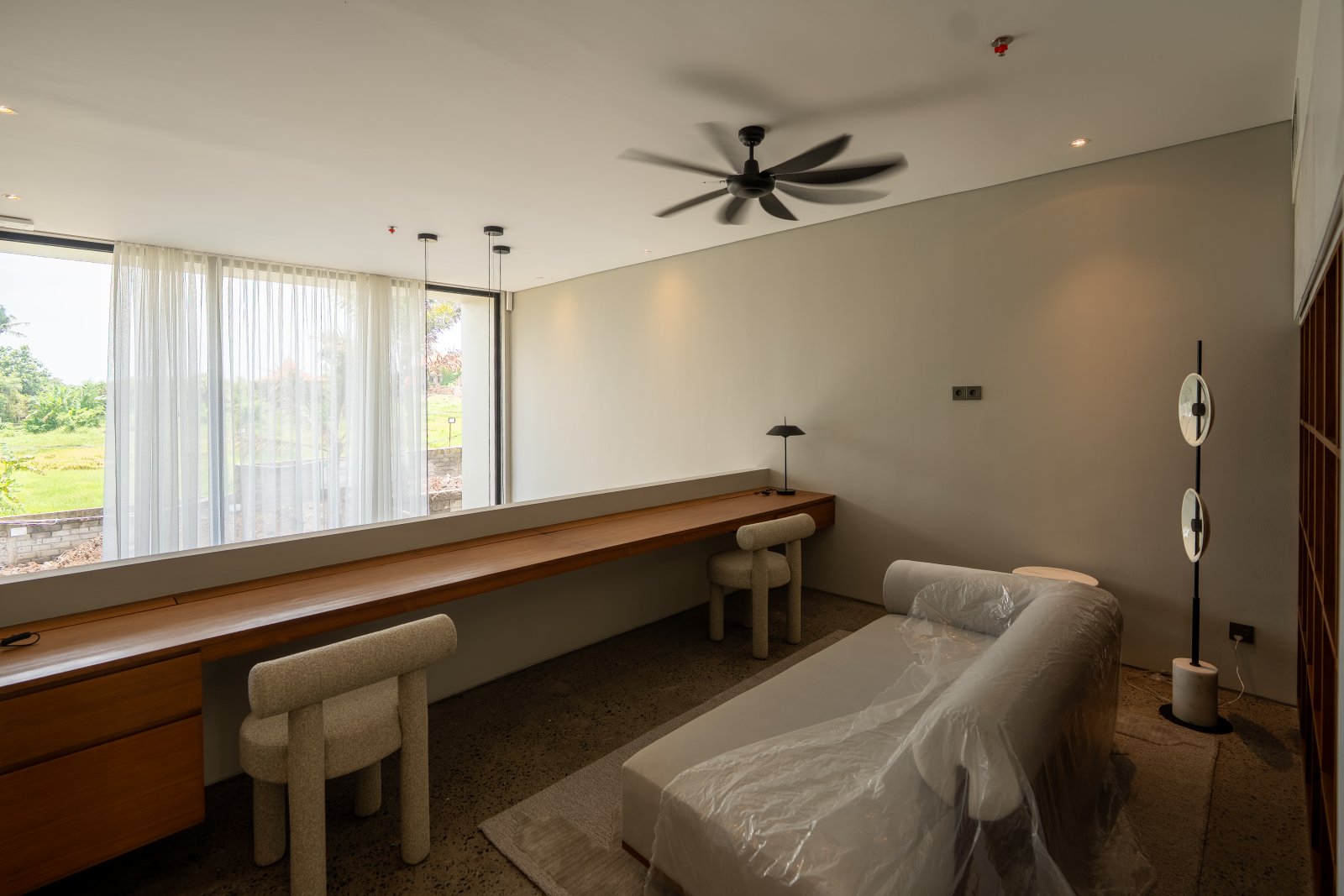 Beraban: Rezydencja Ecoverse 