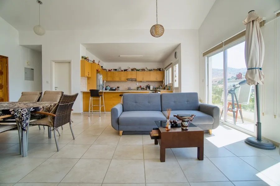 Wolnostojąca willa w Pegii, Pafos