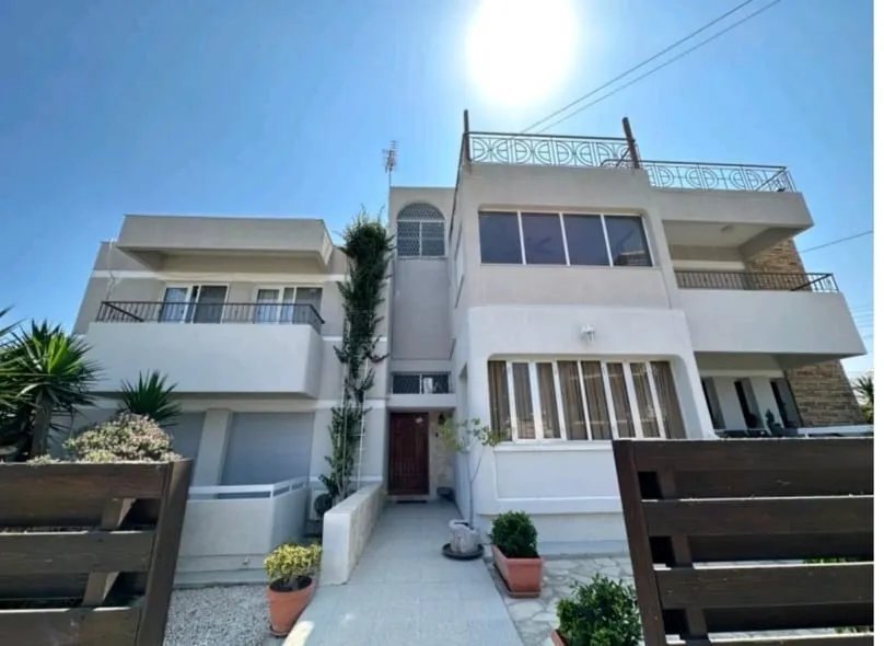 Penthouse w Potamos Germasogeias, Limassol