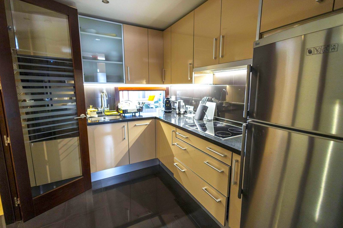 Exklusives zweistöckiges Penthouse direkt am Meer in Estepona, Costa del Sol