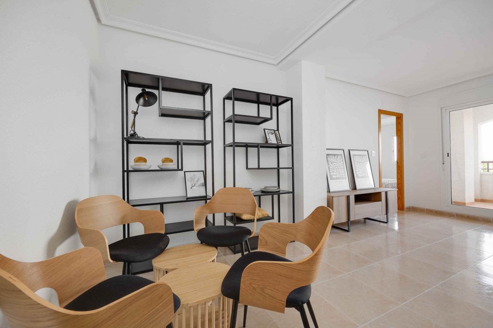Nowoczesny apartament z 2 sypialniami, przestronnym tarasem i basenem, San Fulgencio, Hiszpania