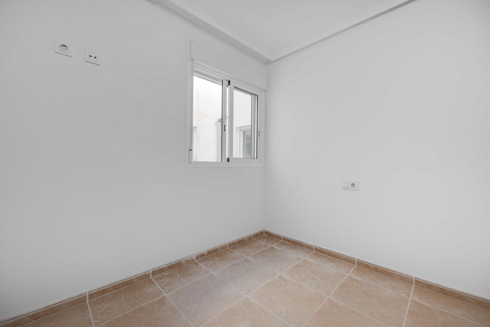Nowoczesny apartament z 2 sypialniami, przestronnym tarasem i basenem, San Fulgencio, Hiszpania