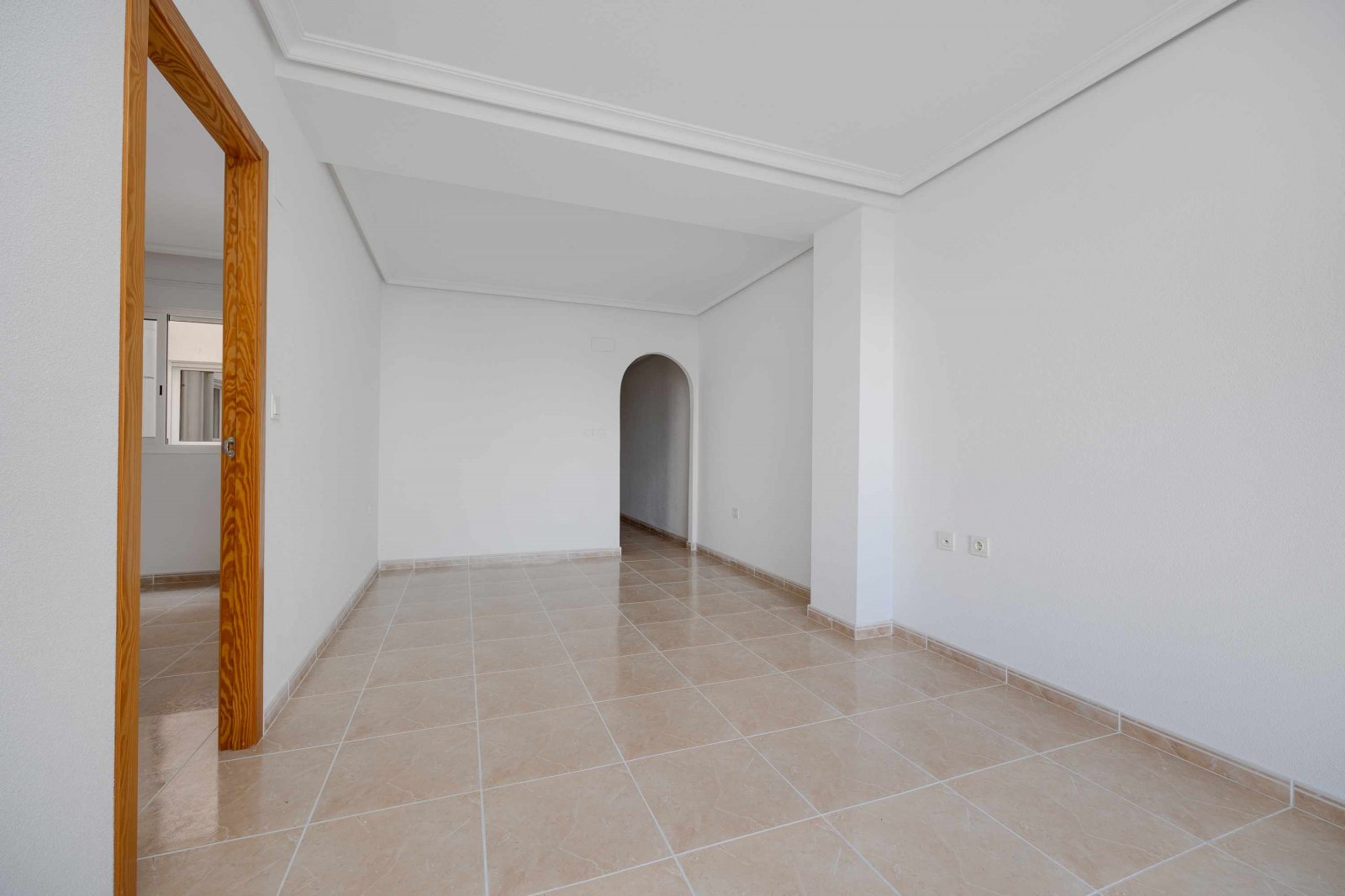 Nowoczesny apartament z 2 sypialniami, przestronnym tarasem i basenem, San Fulgencio, Hiszpania