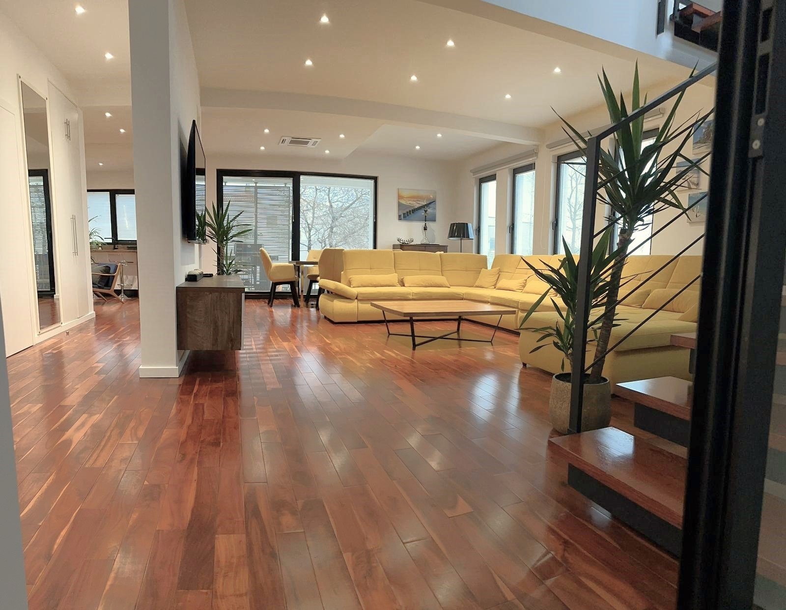 Moderne Villa mit Meerblick, Sauna und Whirlpool in ruhiger Lage in Makarska