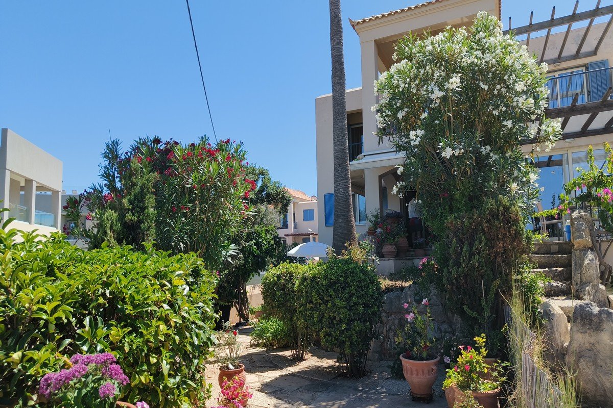 Wunderschönes Vier-Zimmer-Maisonette-Haus am Strand mit der Möglichkeit zur Aufteilung in zwei Wohneinheiten – Pyrgos Psilonerou, Chania