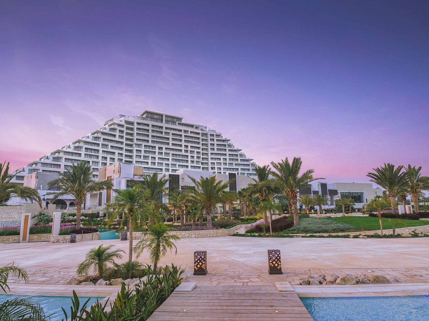 Luxuriöses Apartment mit vier Schlafzimmern direkt neben dem renommiertesten Golfclub in Limassol