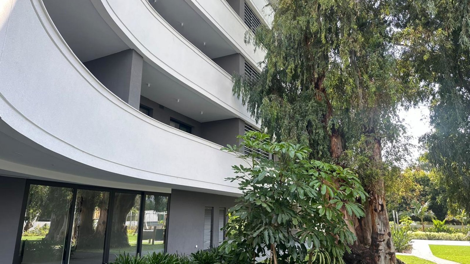 Luksusowy apartament z dwiema sypialniami, SPA i basenami, Limassol