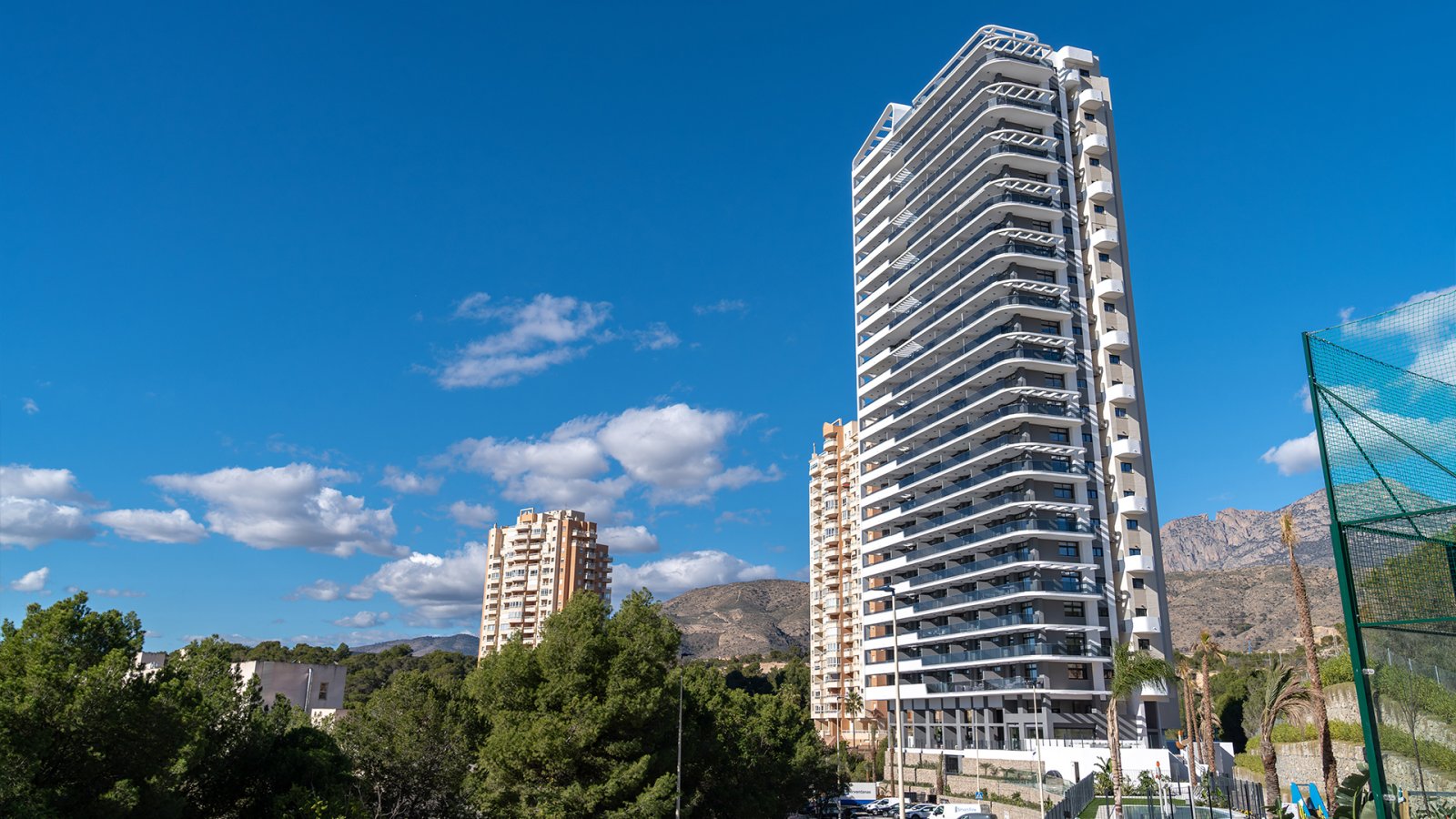 Nowoczesny apartament w pobliżu pola golfowego, plaży i centrum Benidormu