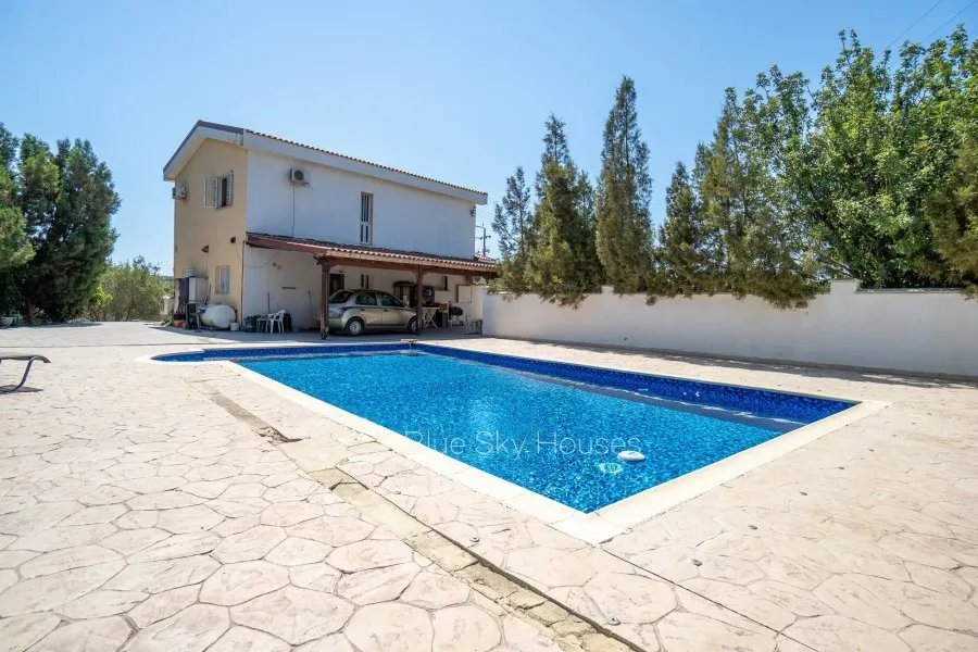 Moni: Wolnostojąca willa w Moni, Limassol 