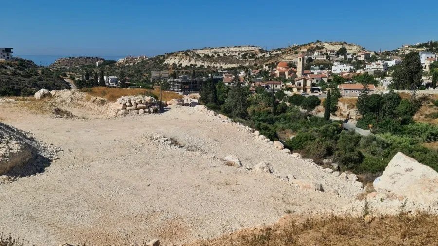 Grunt mieszkalny w Agios Tychonas, Limassol