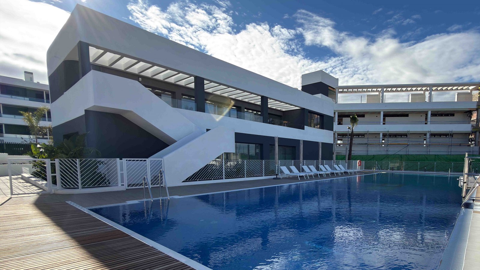 Nowoczesne życie przy lagunach, Torrevieja