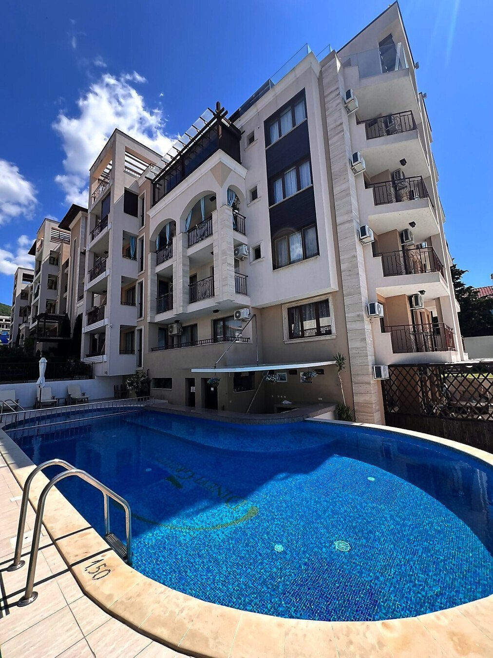 Sveti Vlas: Apartament 1+2 w kompleksie Porto Paradiso, Sveti Vlas, Bułgaria Sveti Vlas: Apartament 1+2 w kompleksie Porto Paradiso, Sveti Vlas, Bułgaria