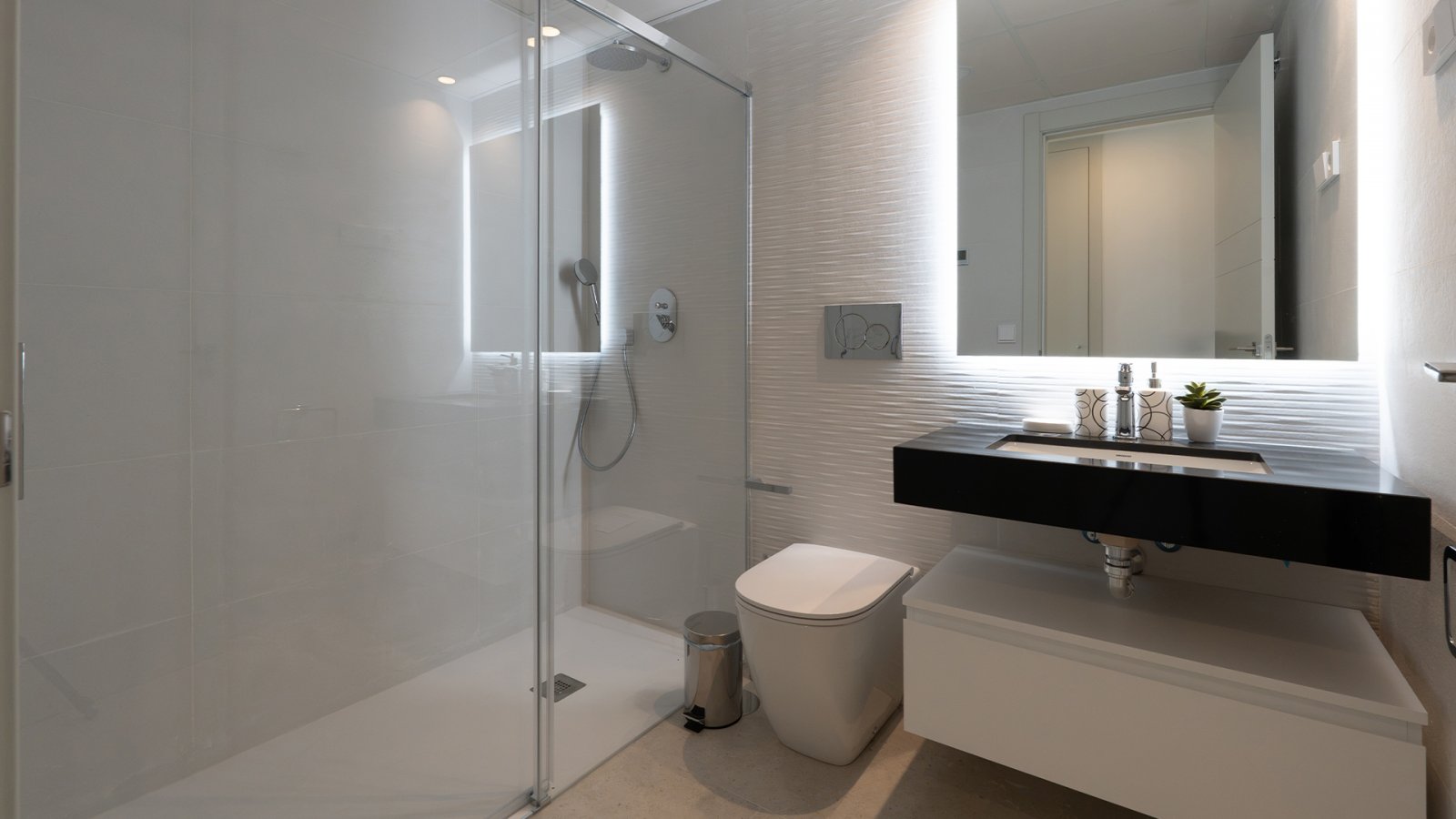 Luksusowe apartamenty z widokiem na morze, Estepona