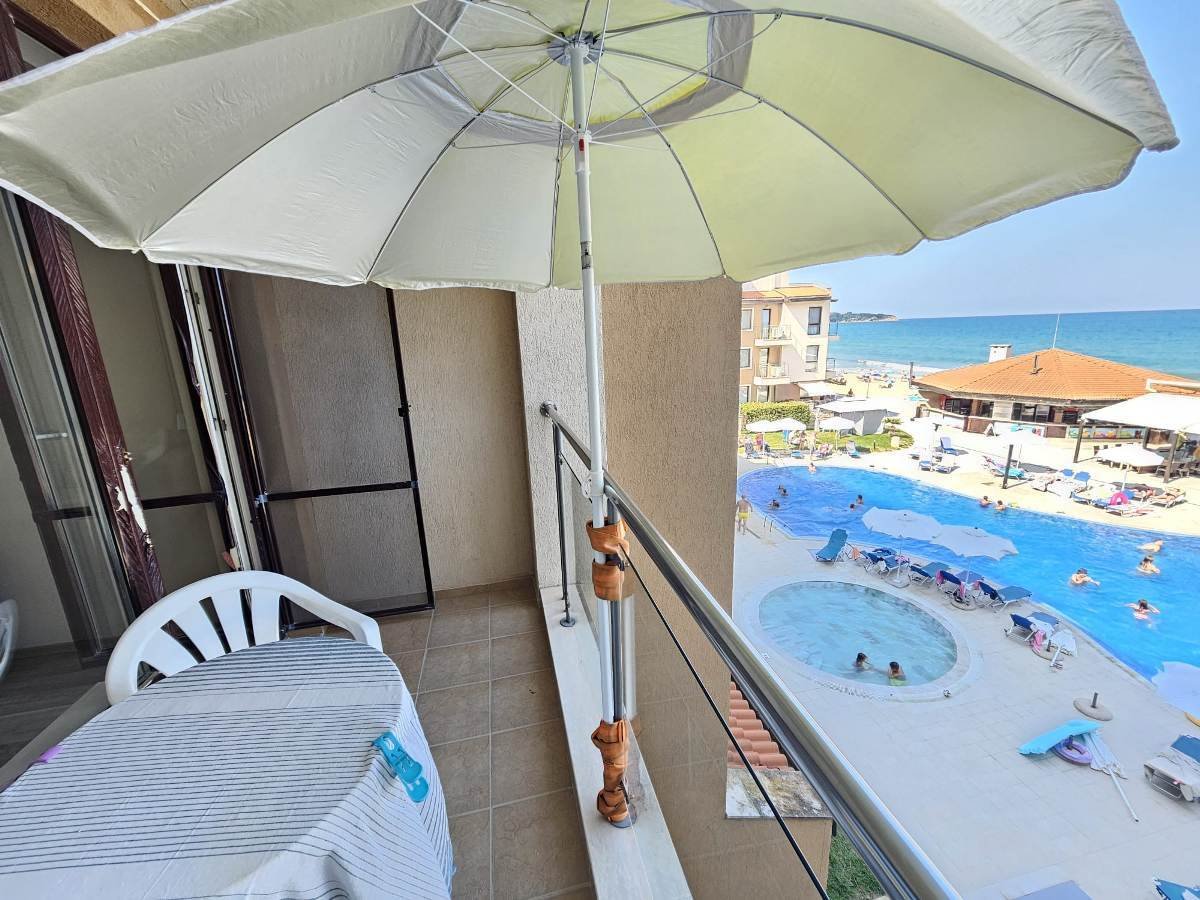 4-pokojowe mieszkanie z widokiem na morze i basen w kompleksie Obzor Beach Resort, Obzor, Bułgaria