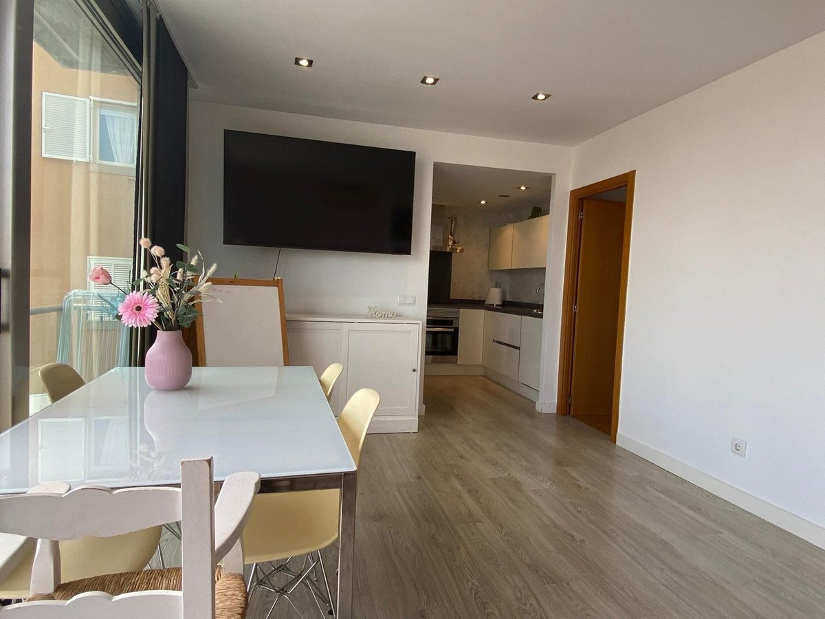 Oaza spokoju zaledwie kilka minut od centrum. Stylowy apartament z parkingiem, Palma de Mallorca, Hiszpania