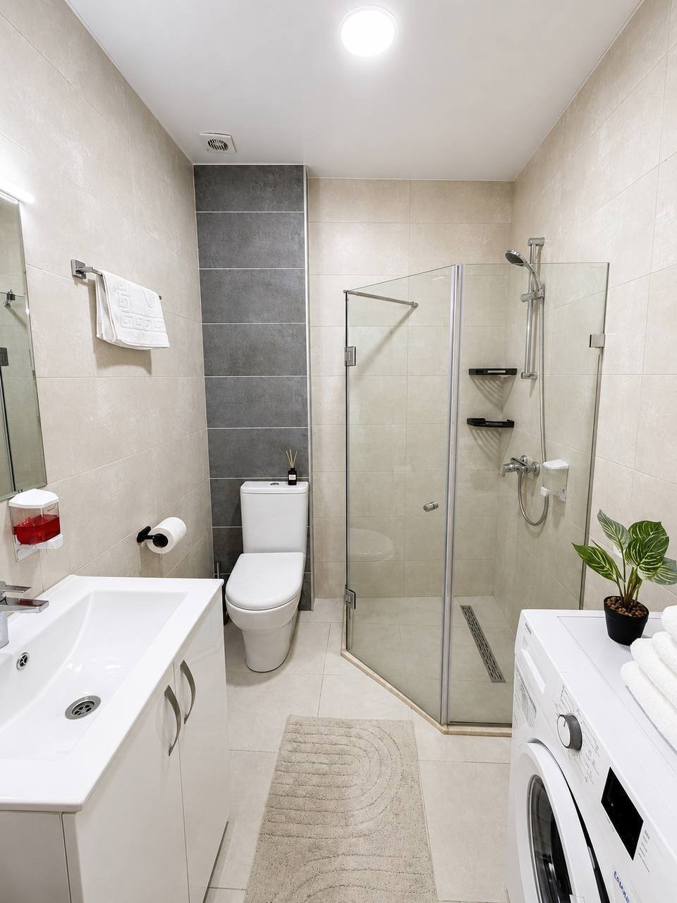 Nowoczesne studio z widokiem na morze w Batumi, Gruzja – w pełni umeblowane, z basenem i SPA, blisko plaży