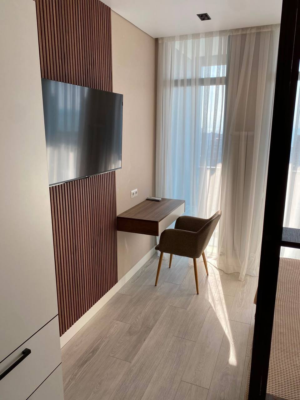 Nowoczesne studio na wysokim piętrze z panoramicznym widokiem na morze i miasto w Batumi, Gruzja – w pełni umeblowane mieszkanie w rezydencji Bagrationi