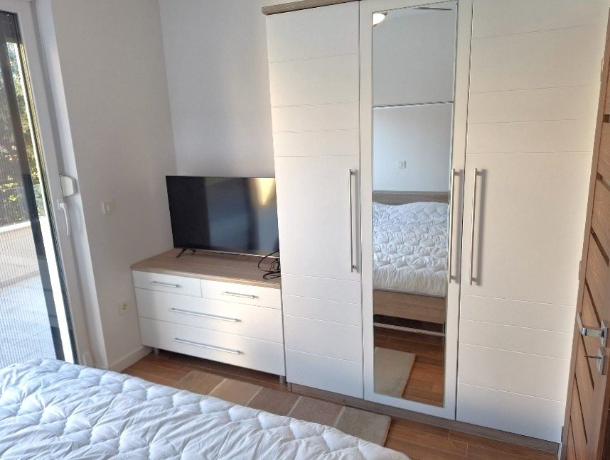 Przestronny apartament z trzema sypialniami i tarasem 50 m od morza, Mandre, wyspa Pag