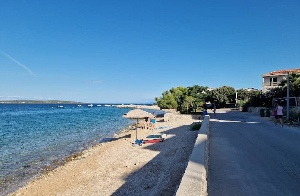 Apartament premium z ogrodem w pierwszej linii od morza, Mandre, wyspa Pag