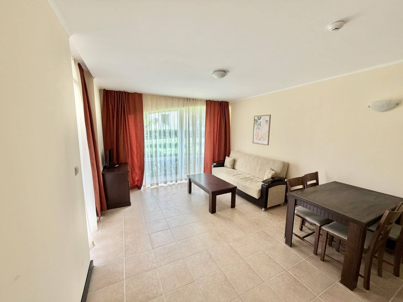 Apartament z jedną sypialnią na pierwszej linii brzegowej w Sunset Resort w Pomorie, Bułgaria