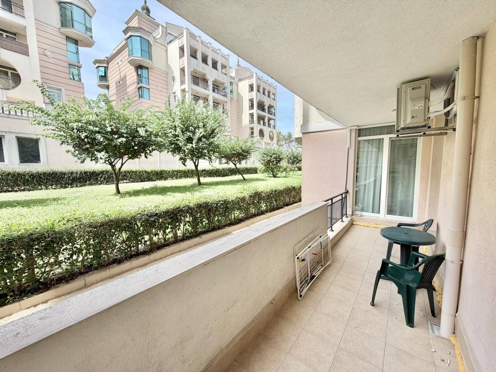 Apartament z jedną sypialnią na pierwszej linii brzegowej w Sunset Resort w Pomorie, Bułgaria