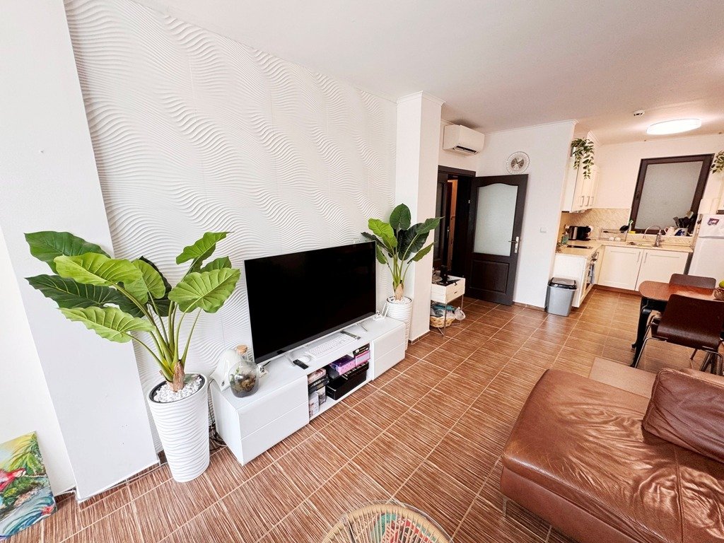 2-pokojowe mieszkanie z własnym podwórkiem w kompleksie Bay View Villas, Kosharitsa, Bułgaria