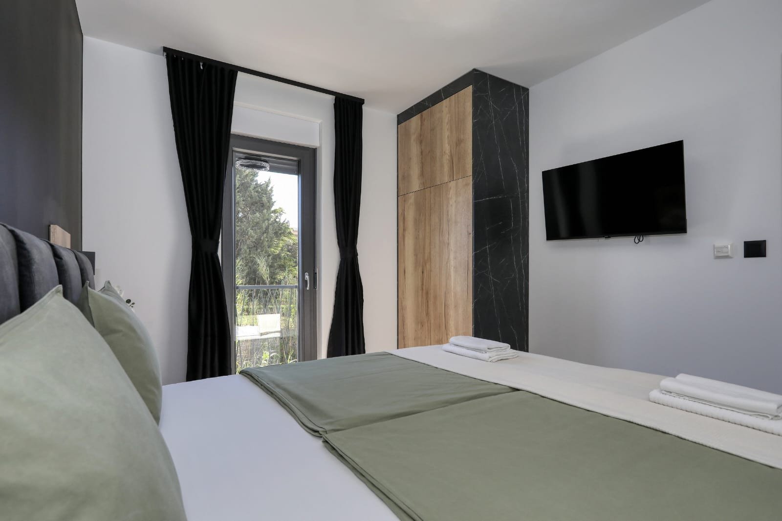 Luksusowy penthouse z basenem na dachu 40 m od morza, Privlaka, Chorwacja
