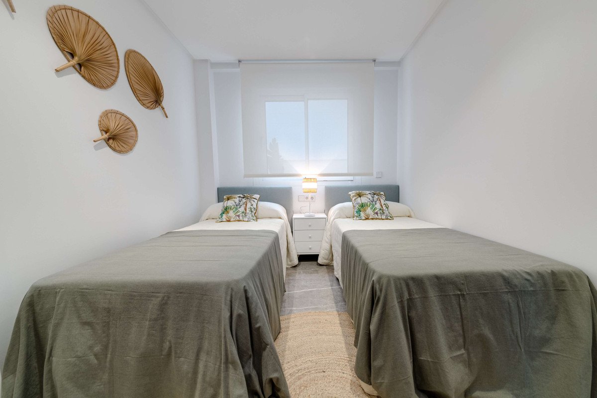 Nowoczesne apartamenty z widokiem na morze i basenem, Xeresa, Hiszpania