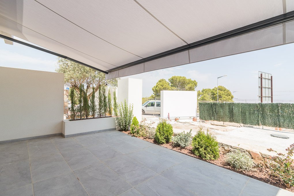 Nowoczesny bungalow nad morzem, basen wspólny, Torrevieja