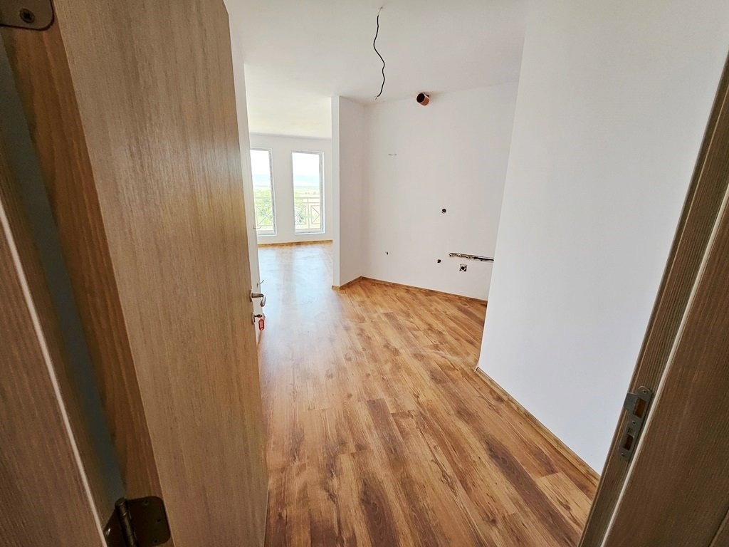 Przestronne studio bez mebli w kompleksie Sunny Day 6, Tynkovo, Słoneczny Brzeg, Bułgaria