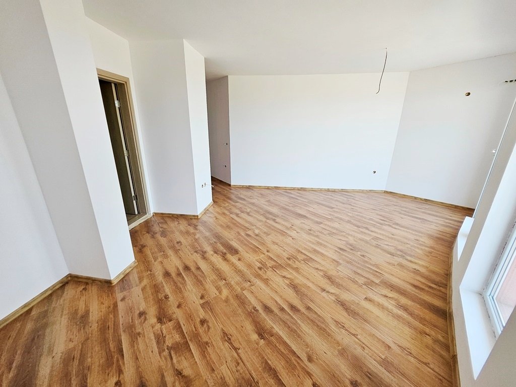 Przestronne studio bez mebli w kompleksie Sunny Day 6, Tynkovo, Słoneczny Brzeg, Bułgaria