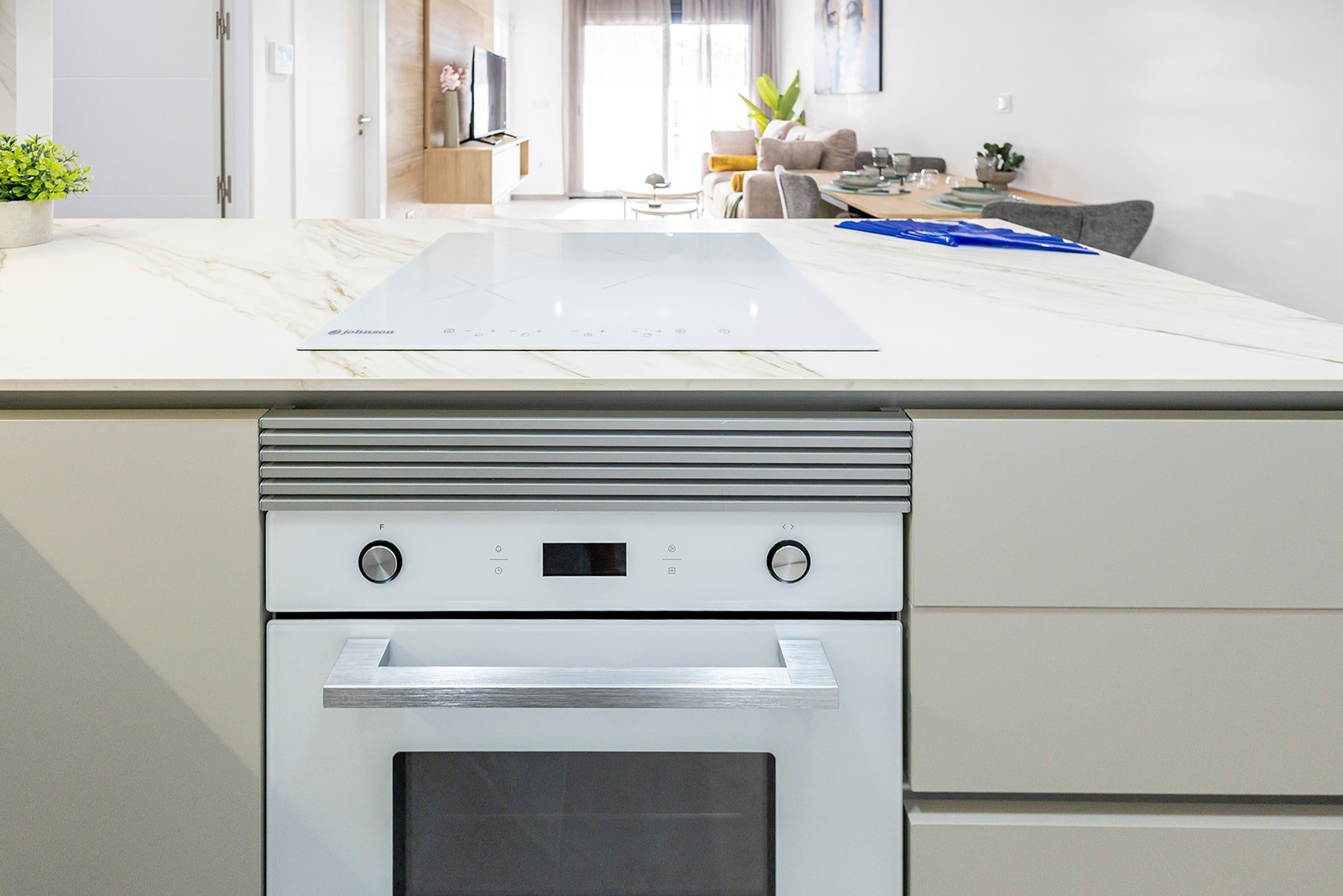 Komfortowe apartamenty z widokiem na morze, Torrevieja