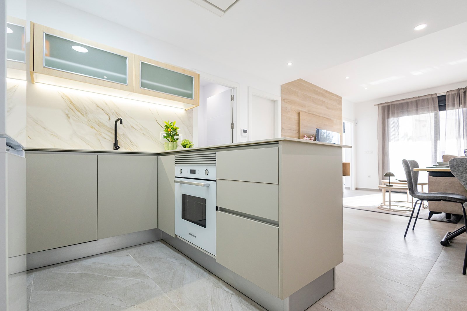 Komfortowe apartamenty z widokiem na morze, Torrevieja