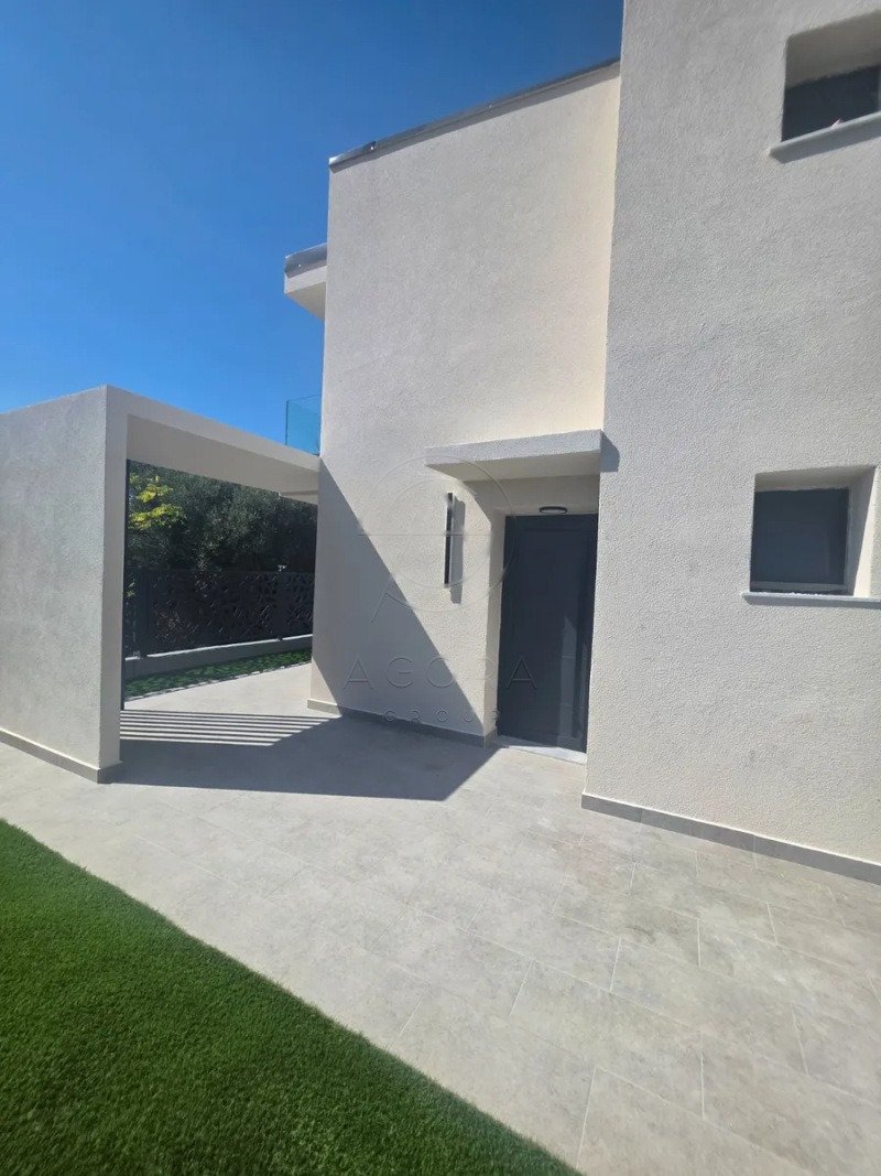 Nowo wybudowany apartament z czterema sypialniami i widokiem na morze, 350 m od morza, Nea Irakleia, Chalkidiki