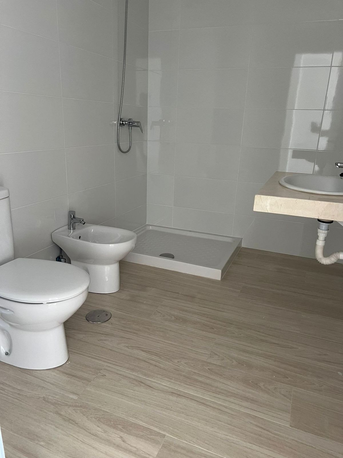 Apartament na najwyższym piętrze przy promenadzie Los Boliches z tarasem i widokiem na morze, Fuengirola, Hiszpania