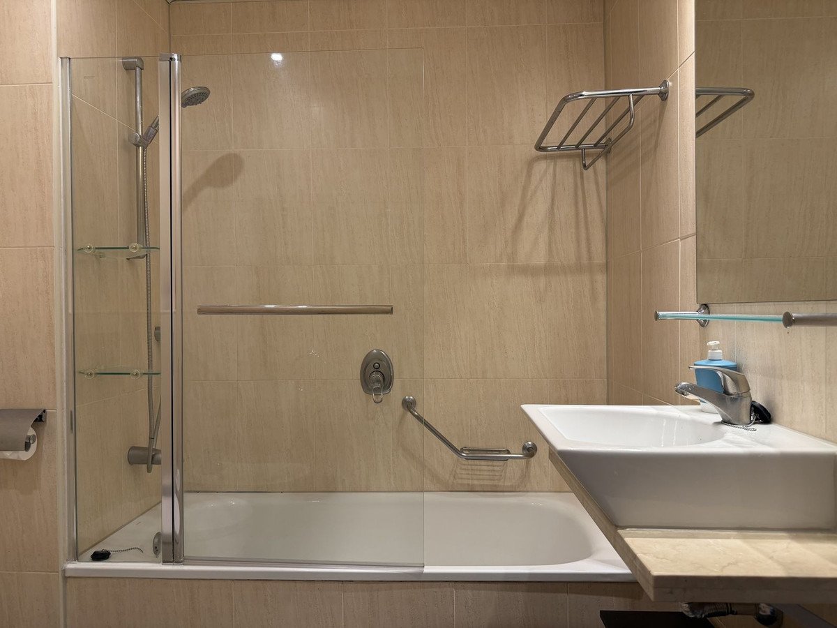 Apartament inwestycyjny na ostatnim piętrze z licencją turystyczną i widokiem na morze, Mijas, Hiszpania