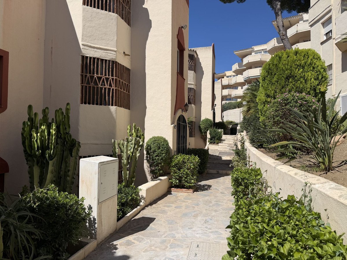 Apartament inwestycyjny na ostatnim piętrze z licencją turystyczną i widokiem na morze, Mijas, Hiszpania
