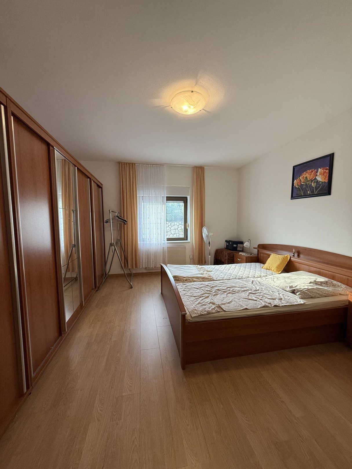 Dom z dwoma apartamentami trzypokojowymi z oddzielną kuchnią i widokiem na morze, Sveti Filip i Jakov, Chorwacja