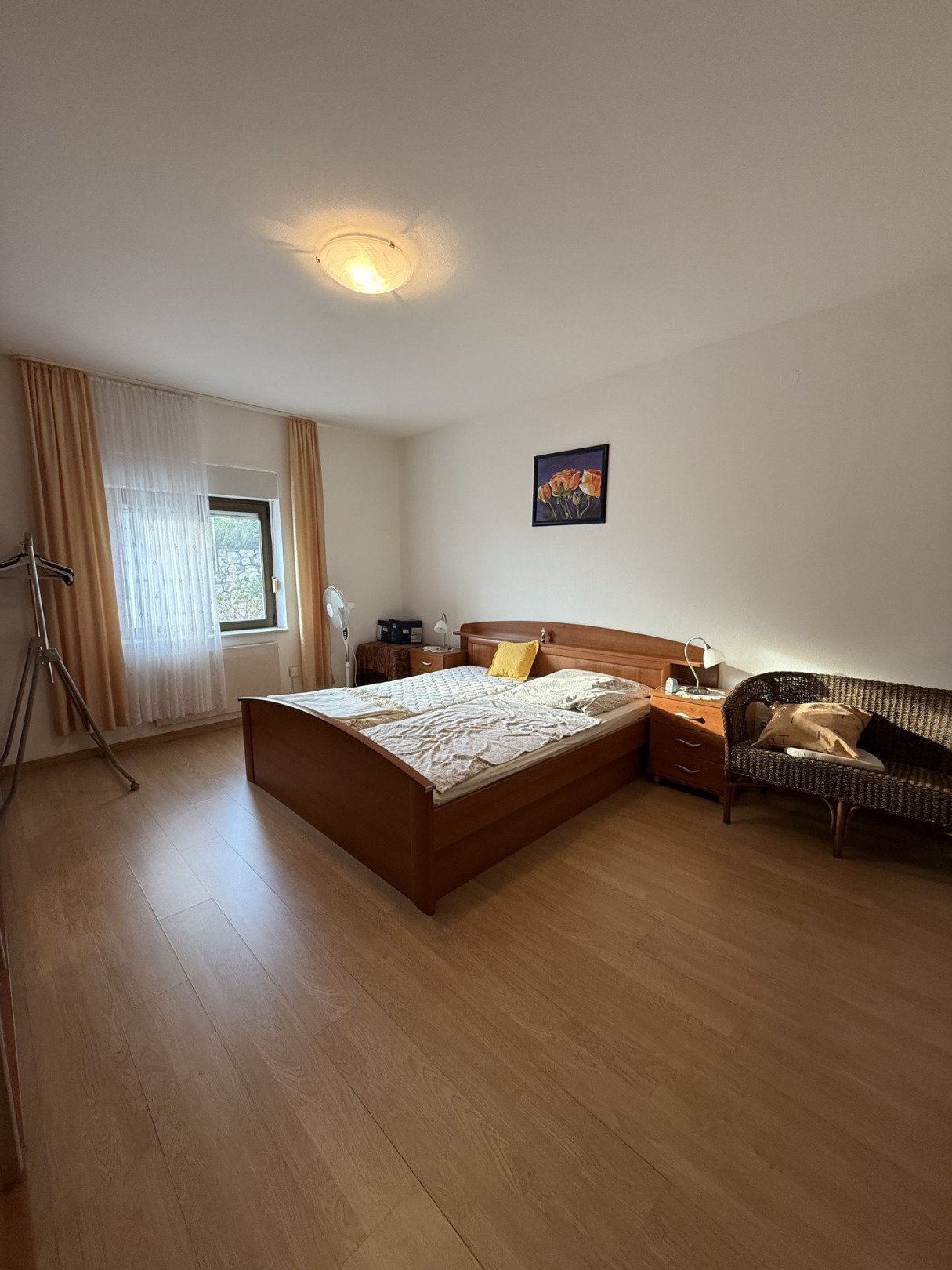 Dom z dwoma apartamentami trzypokojowymi z oddzielną kuchnią i widokiem na morze, Sveti Filip i Jakov, Chorwacja