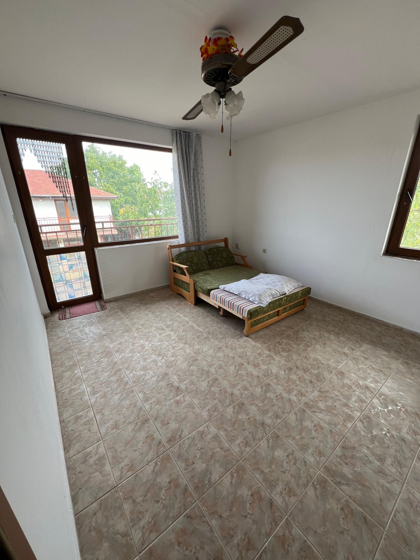 Szeregowiec w wiosce Poroy, region Burgas, Bułgaria