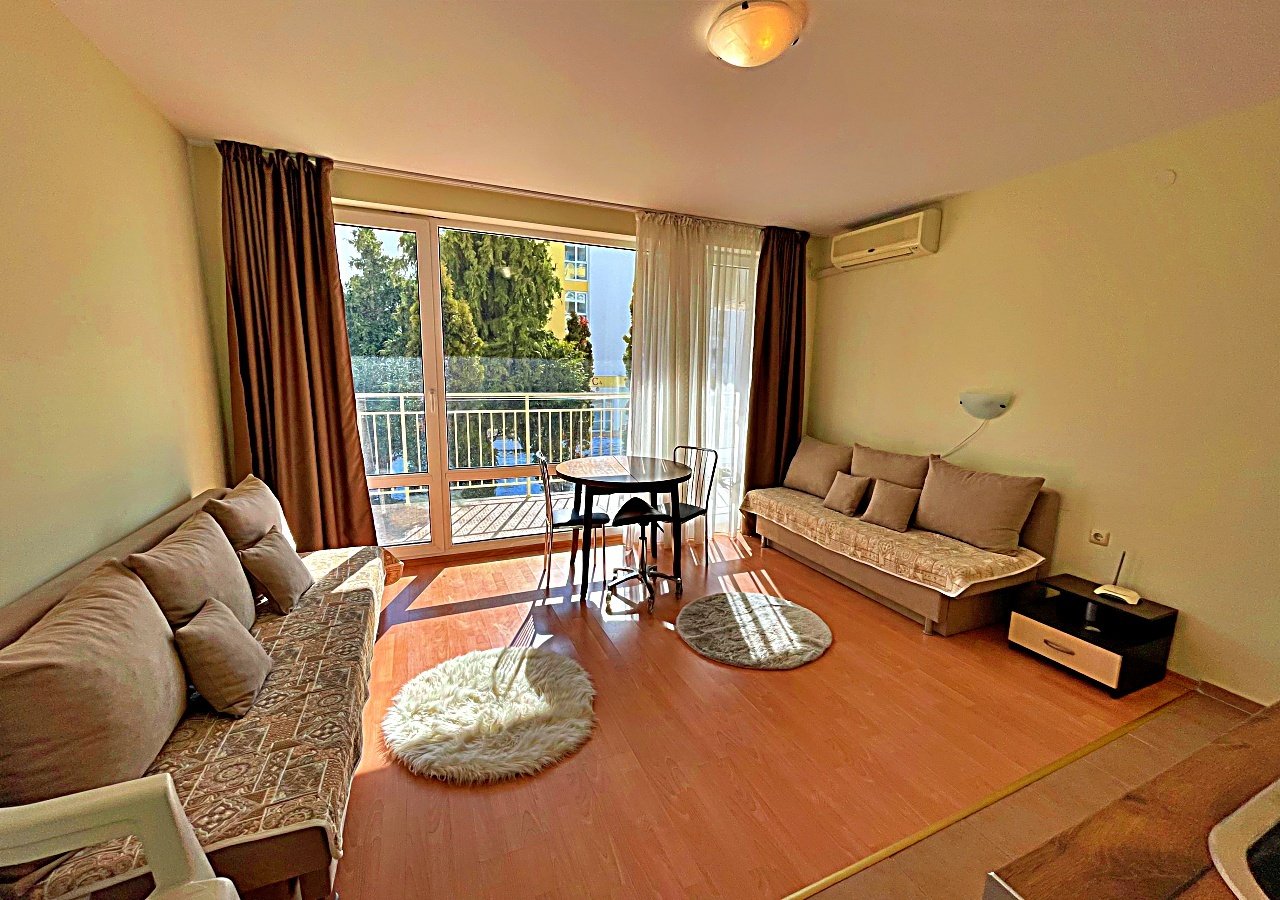 Studio z widokiem na basen w Imperial Fort Club, Sveti Vlas – 44 m², parter, 59.900 €