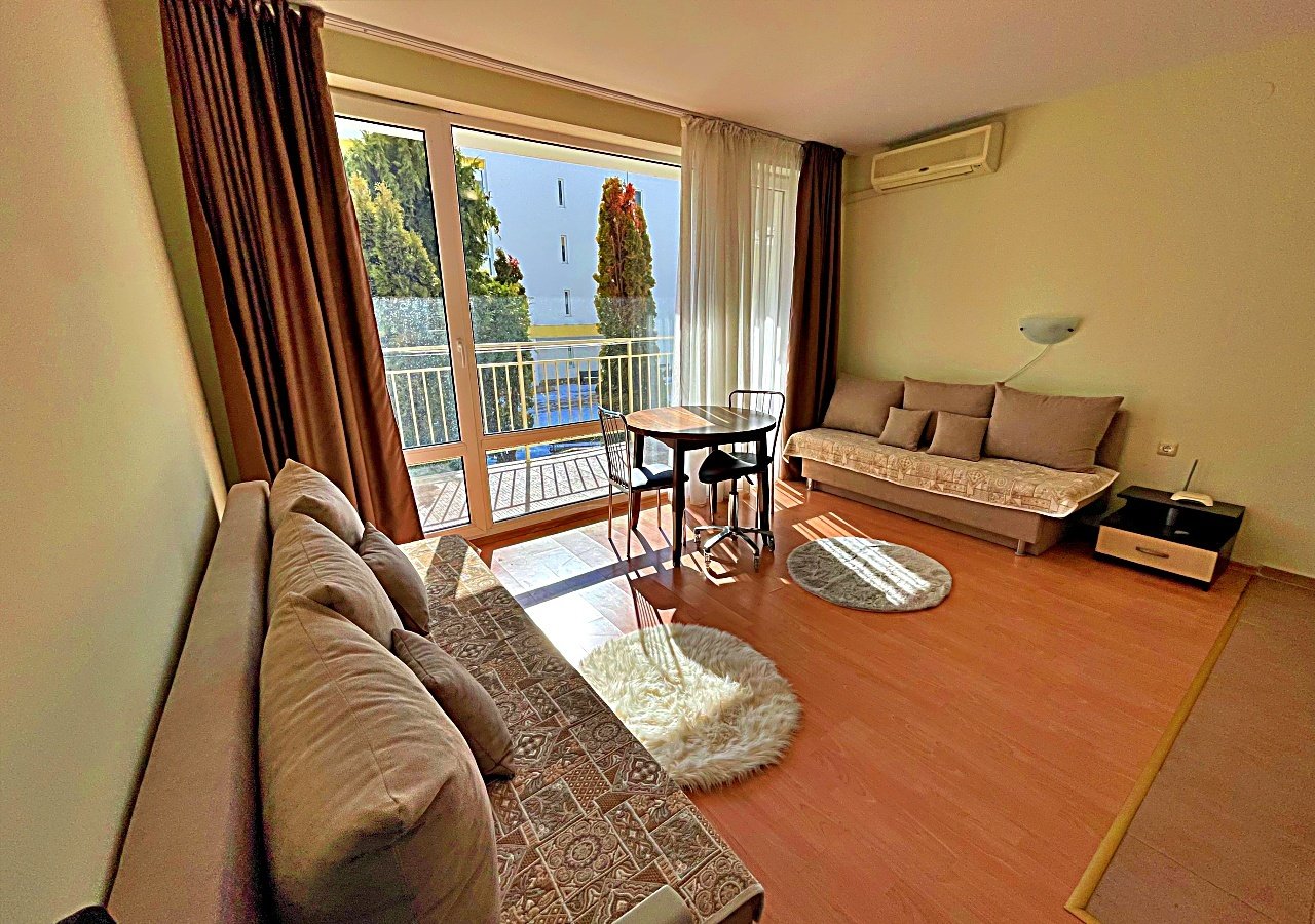 Studio z widokiem na basen w Imperial Fort Club, Sveti Vlas – 44 m², parter, 59.900 €