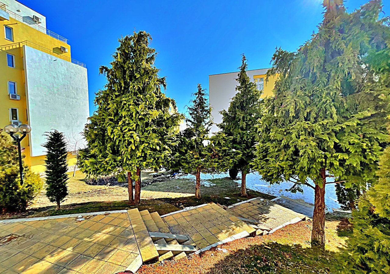 Studio z widokiem na basen w Imperial Fort Club, Sveti Vlas – 44 m², parter, 59.900 €